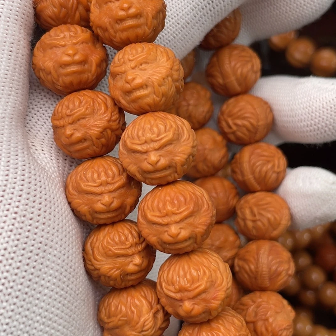 我***洒猴头核桃吊坠大圣