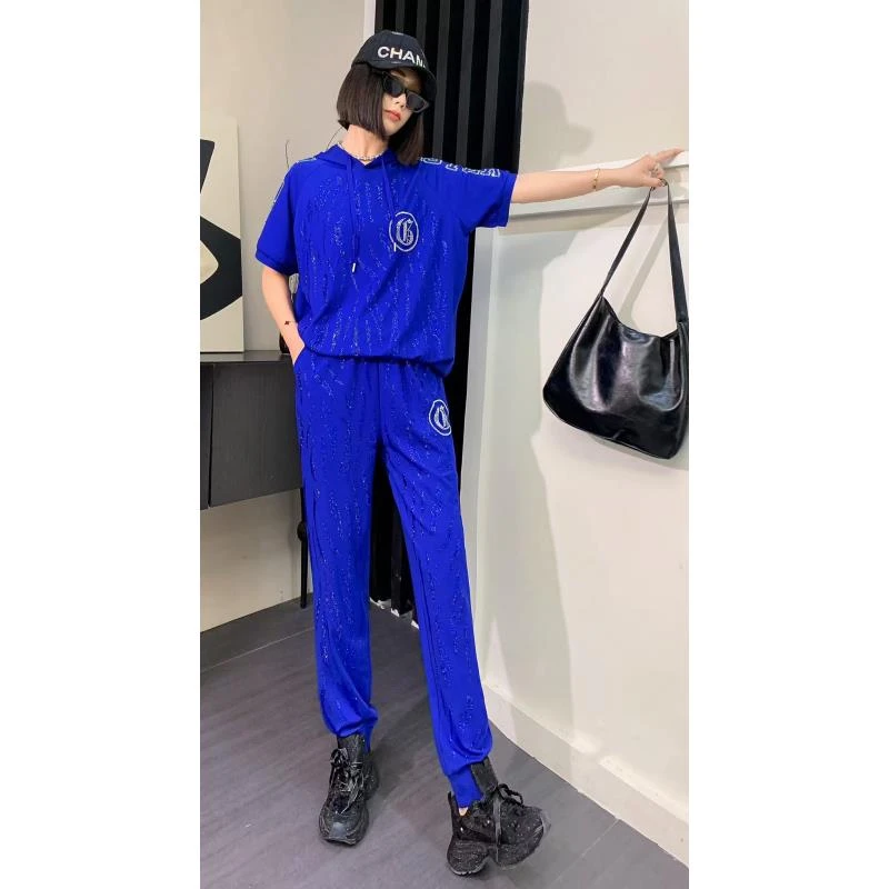 【编码15】2025春夏款设计师时尚烫钻连帽休闲短袖套装947