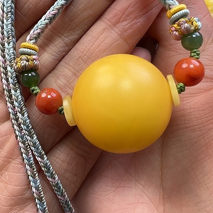 蜜蜡未镶嵌珠宝奇石