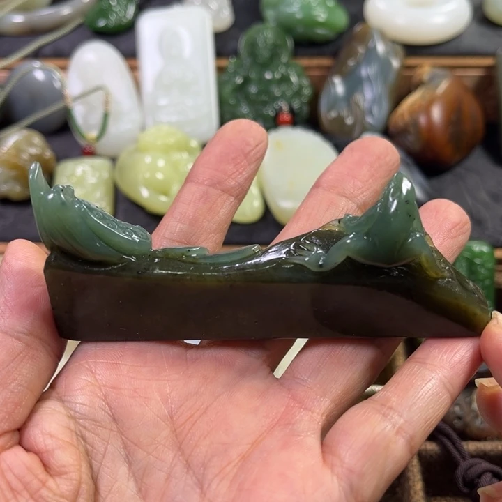 和田玉（碧玉）未镶嵌摆件