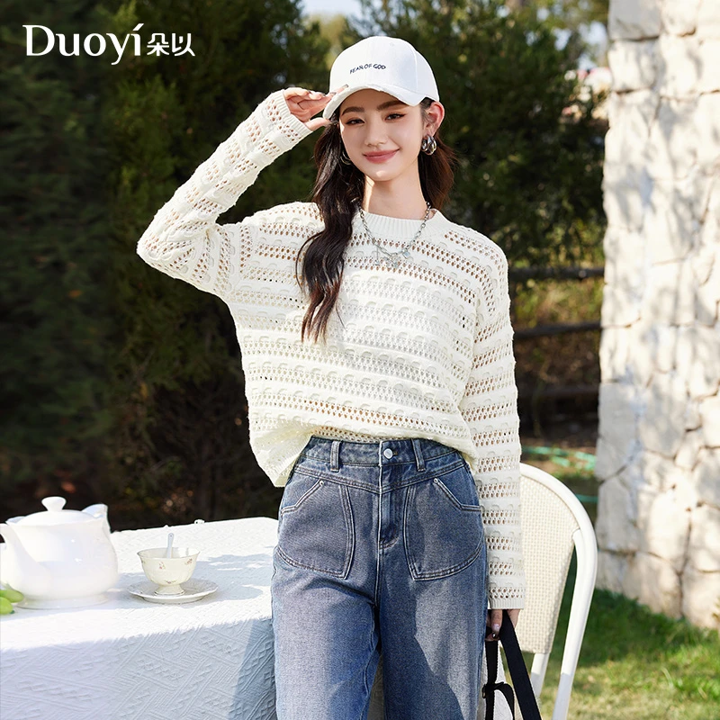 朵以2024春季新款镂空宽松圆领套头针织衫39VC542056