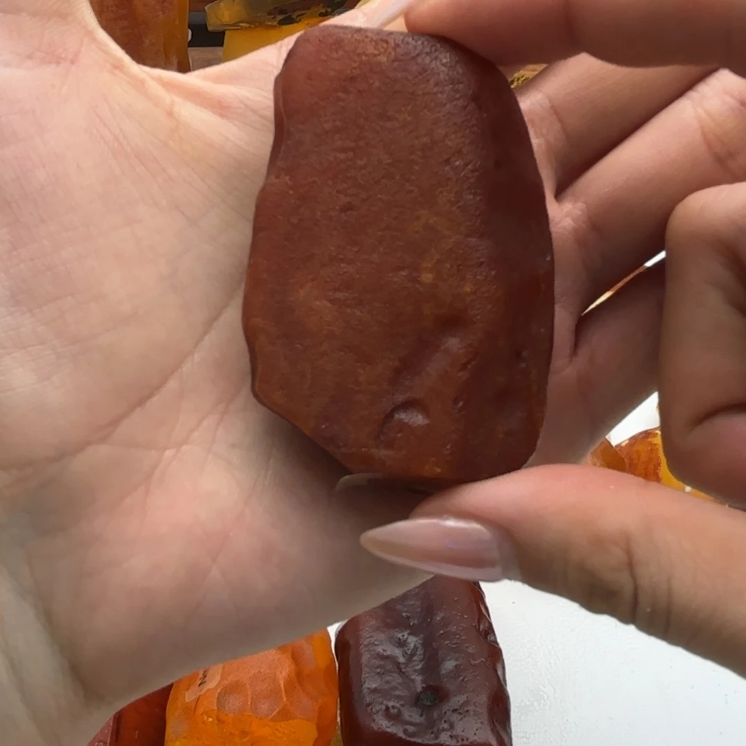 东***东定制琥珀未镶嵌蜜蜡