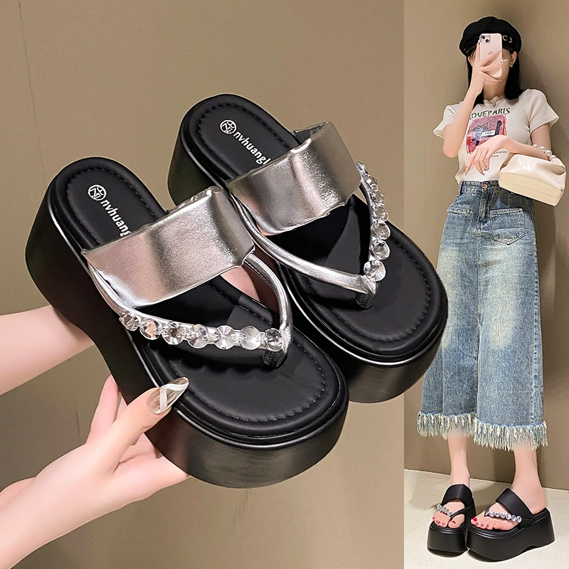 7.5cm舒适套趾凉鞋2025夏季新款小个子增高水钻拖鞋厚底小众凉拖
