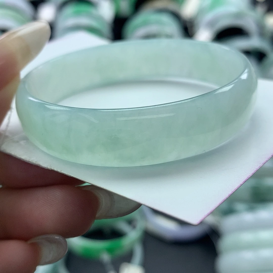 未镶嵌手镯翡翠公主