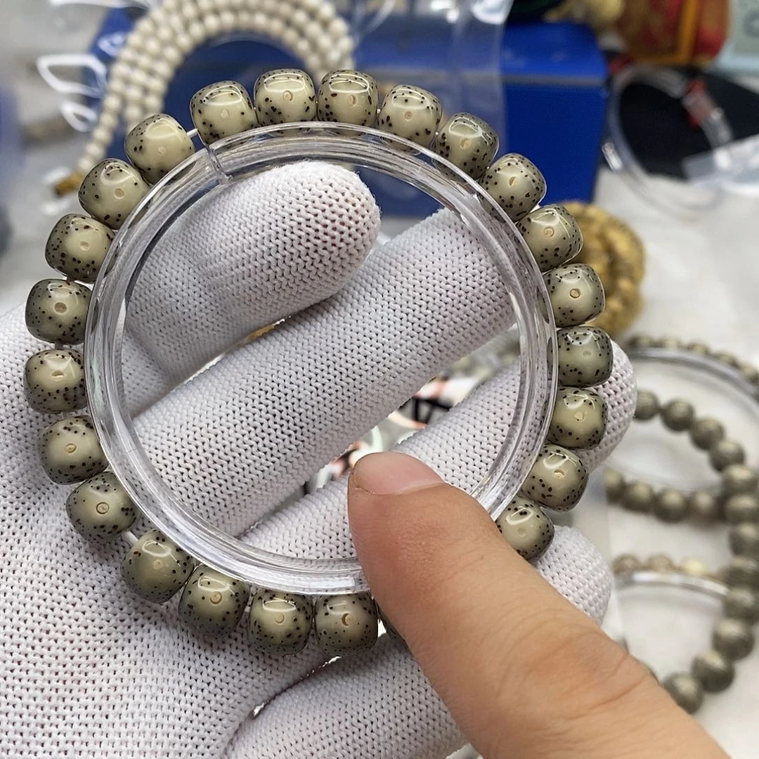 星月菩提手串福利黄金瞳