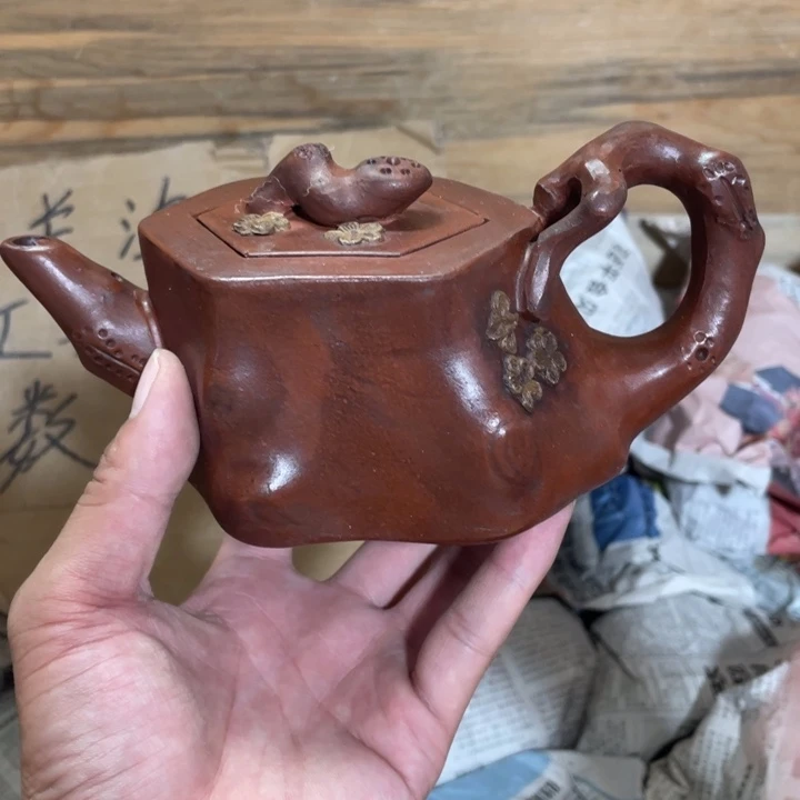 茶壶紫砂老厂紫砂壶一件。