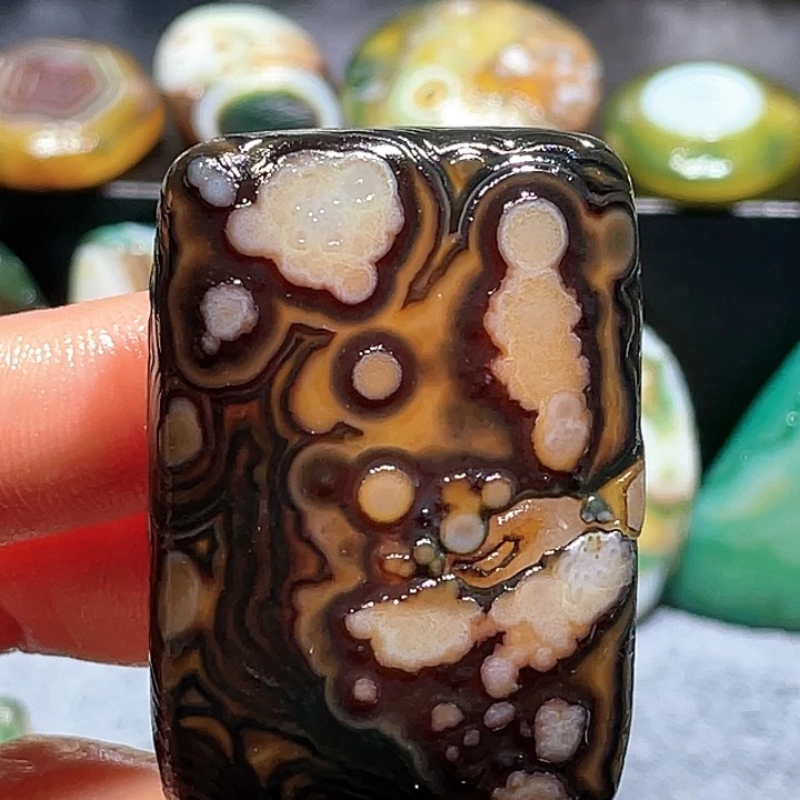 珠宝奇石玛瑙未镶嵌蓝**卫