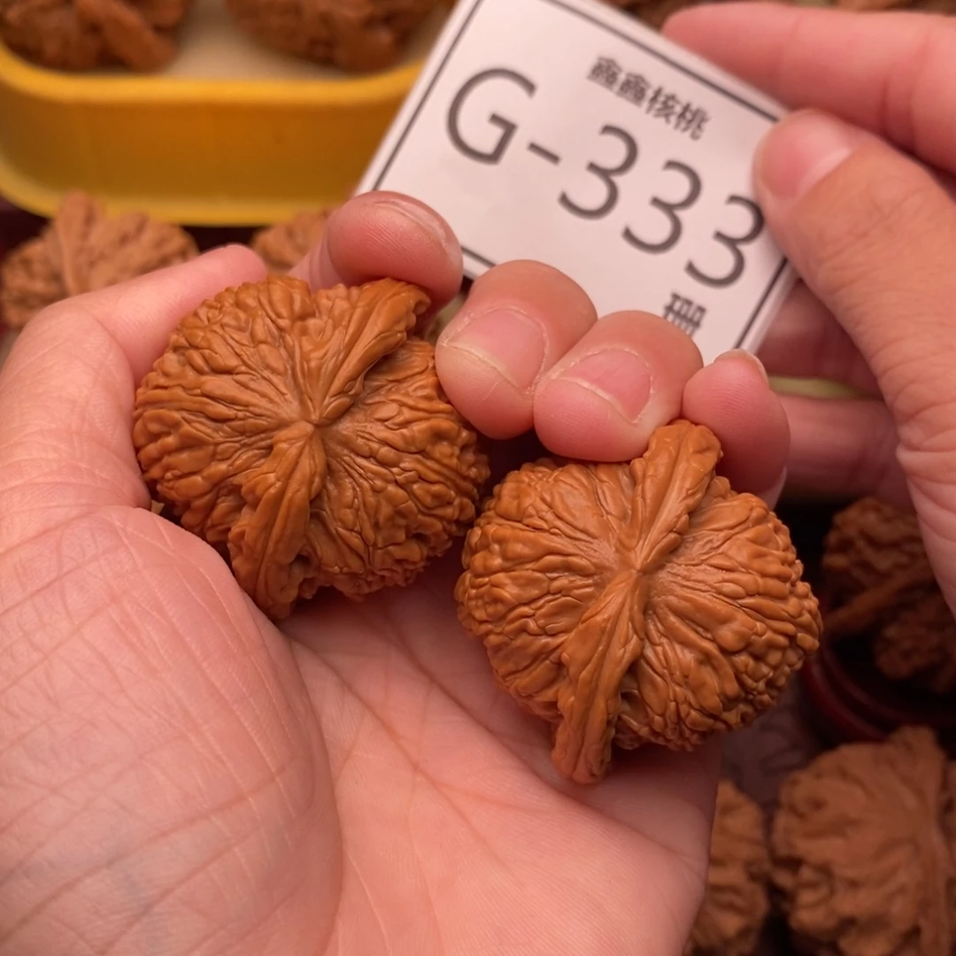 A***白文玩核桃把件闷白39