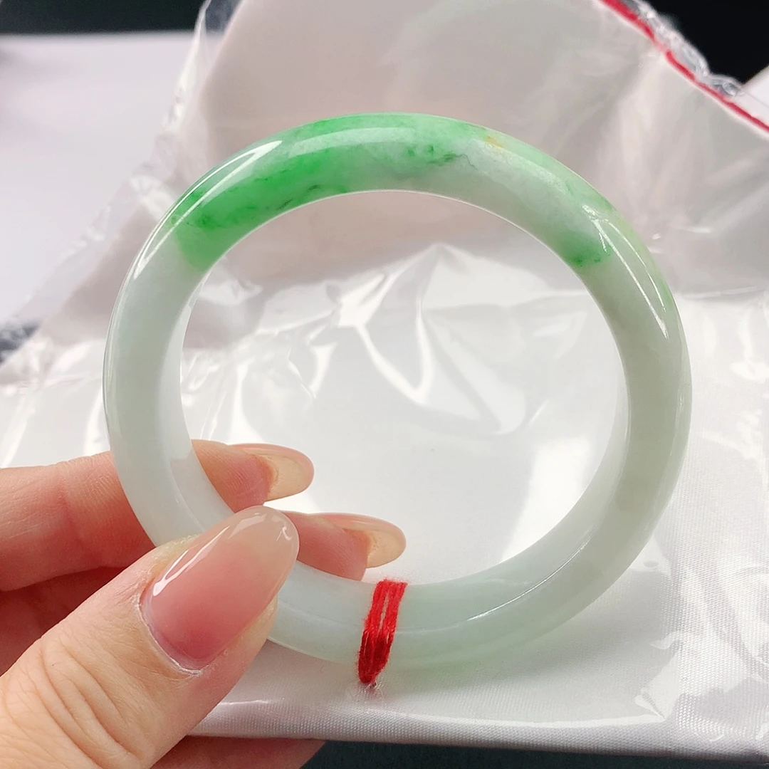 翡翠手镯未镶嵌翡翠347