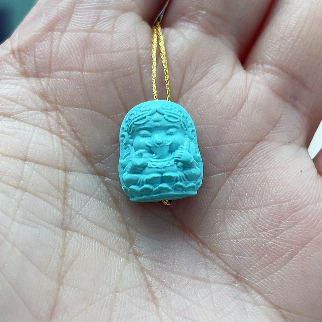 绿松石颈饰未镶嵌
