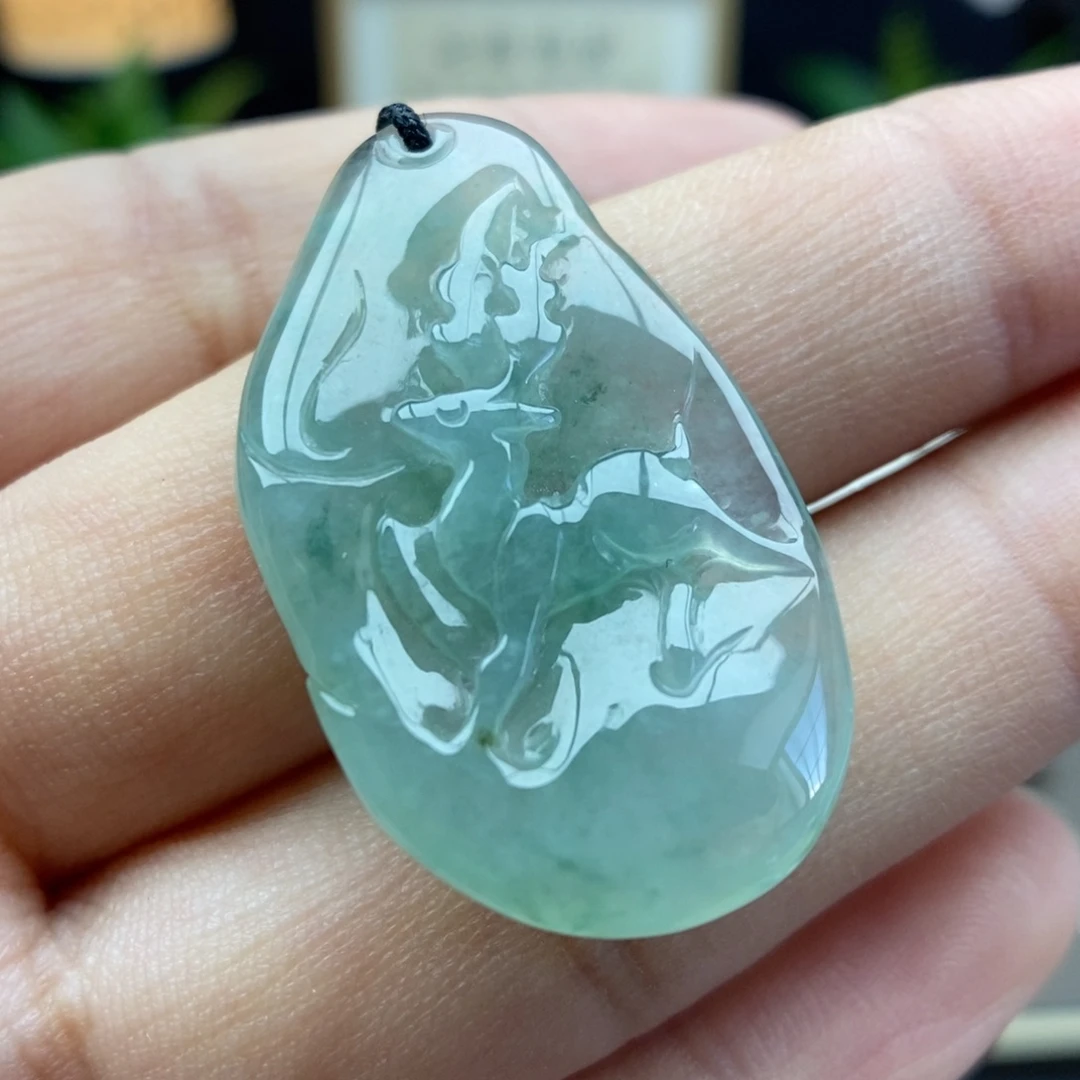 翡翠未镶嵌颈饰48