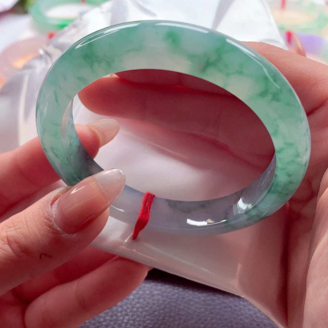 翡翠未镶嵌手镯师妹57.4零毛孔海蓝之谜