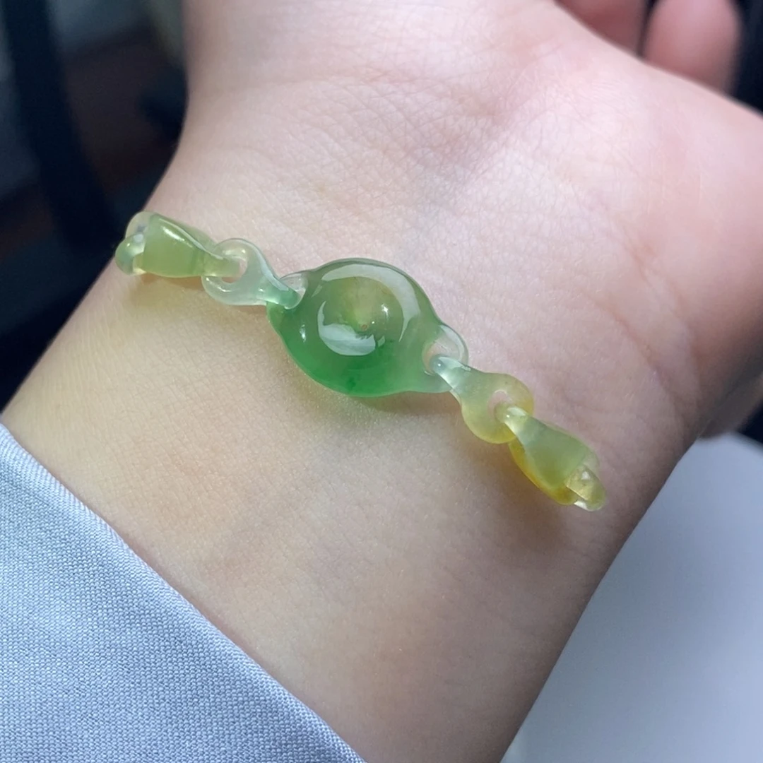 未镶嵌手链翡翠黄加绿拉环（可做手链）