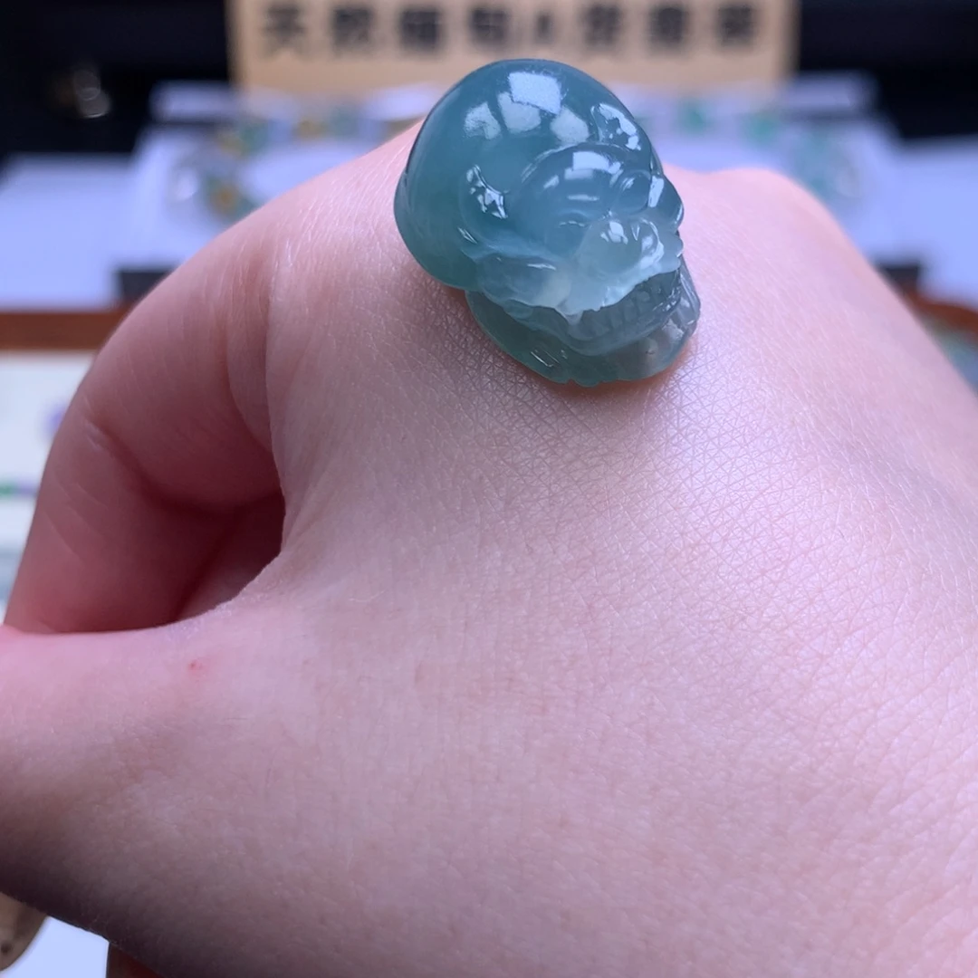 定制翡翠未镶嵌貔貅
