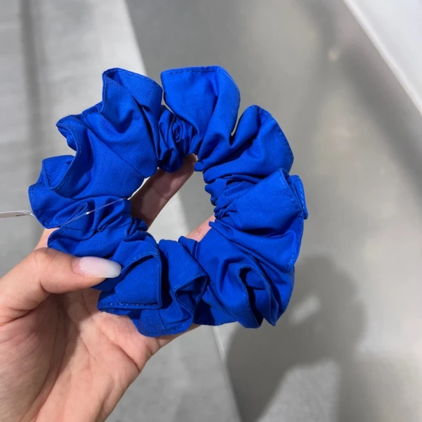 克莱因蓝小肠圈气质百搭