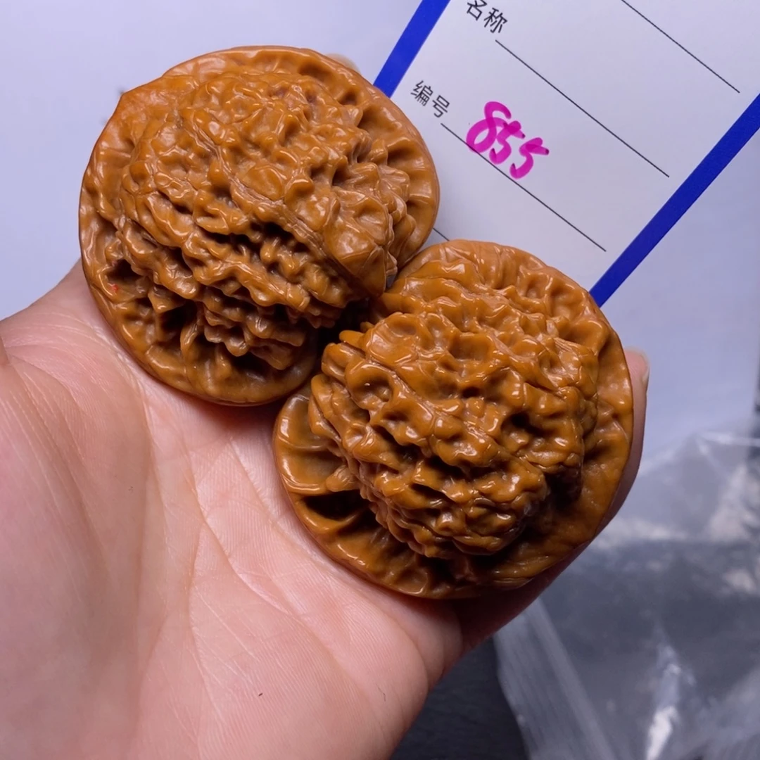 文玩核桃把件855/50官帽