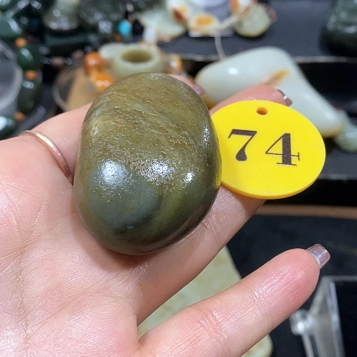 未镶嵌和田玉（糖玉）挂件