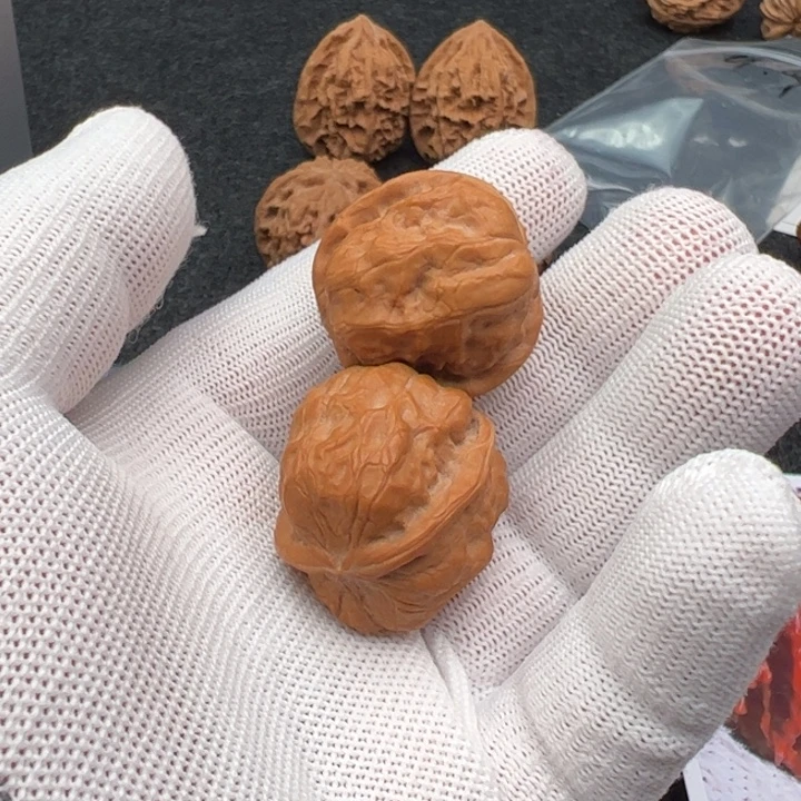 文玩核桃吊坠水晶蛙蛙323