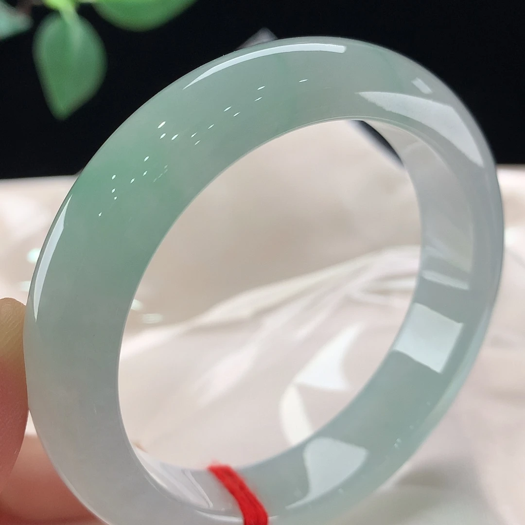 未镶嵌手镯翡翠微瑕0424