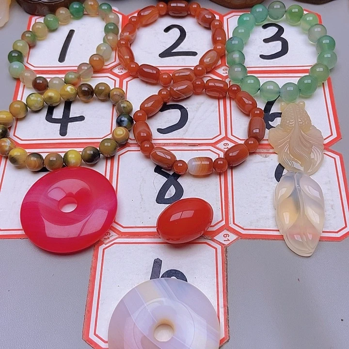 【闪购商品】玛瑙/玉髓未镶嵌珠宝半成品?****