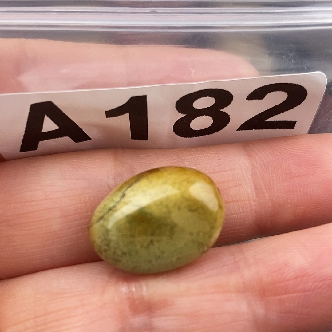 绿松石未镶嵌原矿