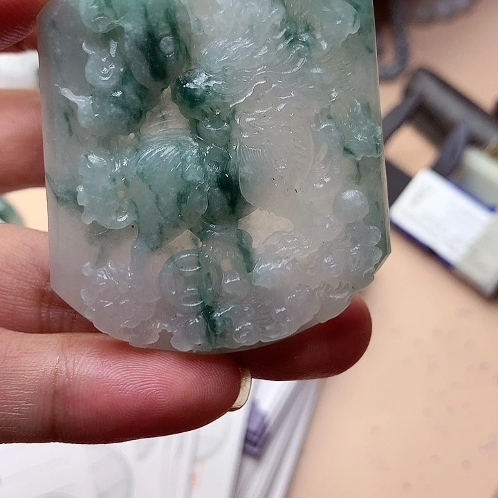 定制翡翠未镶嵌翡翠