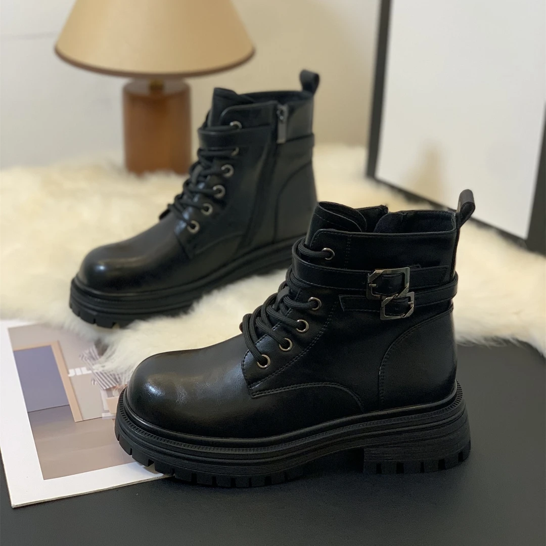 新款时尚系带百搭马丁靴女2025年秋冬显腿长厚底小众气质百搭短靴