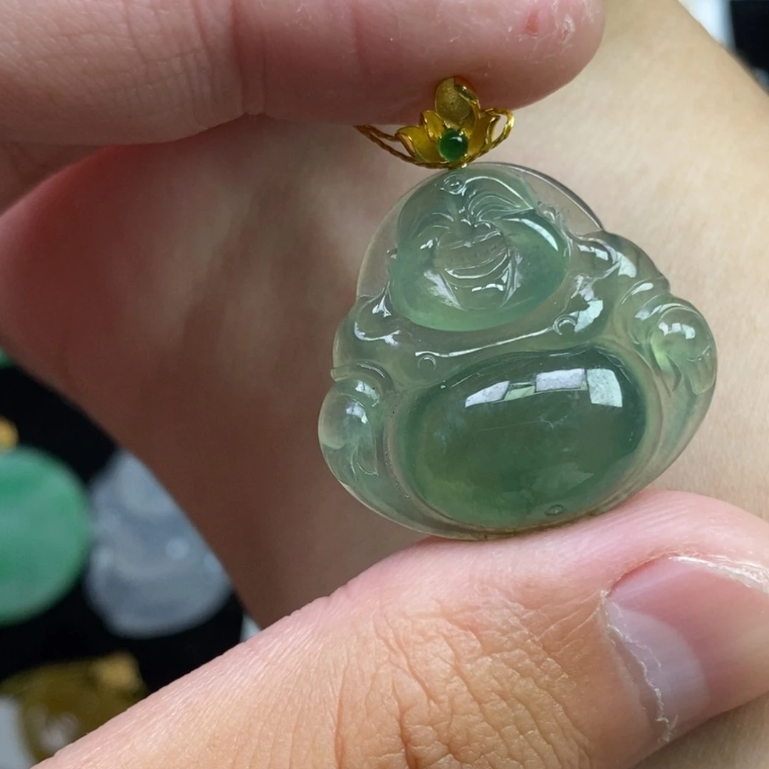 颈饰18K金镶嵌翡翠佛公