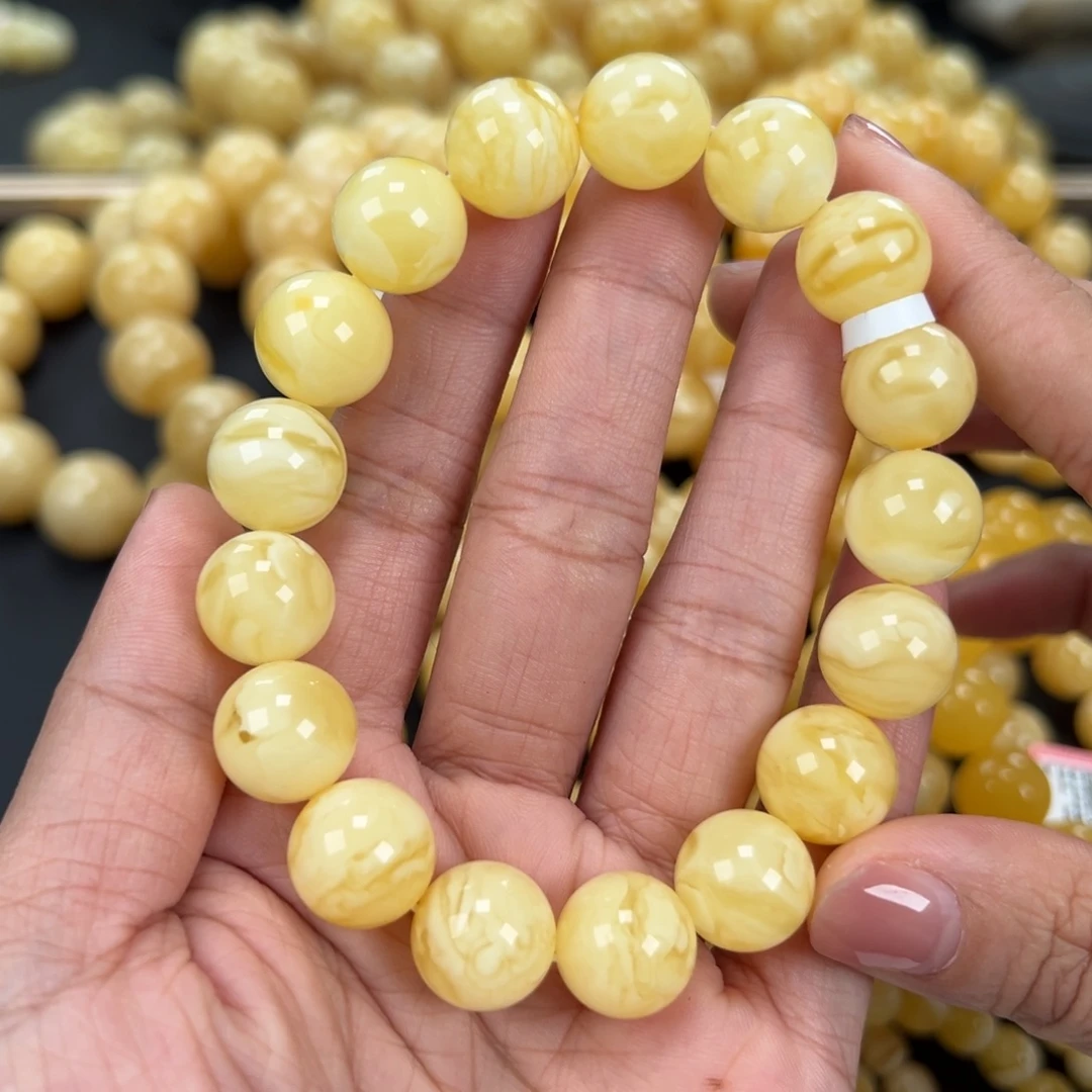 琥珀未镶嵌手链22.7克