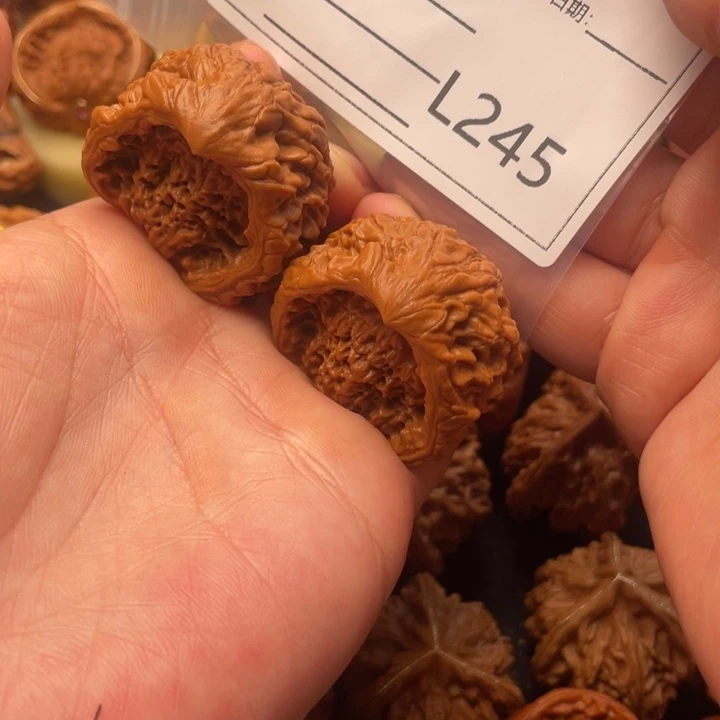 D***.桃核把件38龙鼎聚宝盆