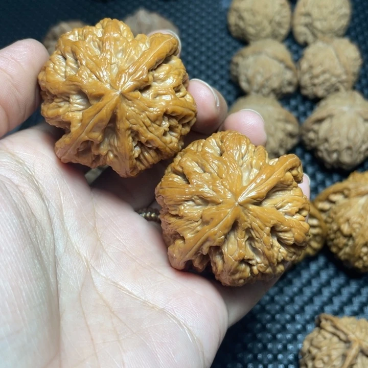 随***欲把件文玩核桃45大粗筋