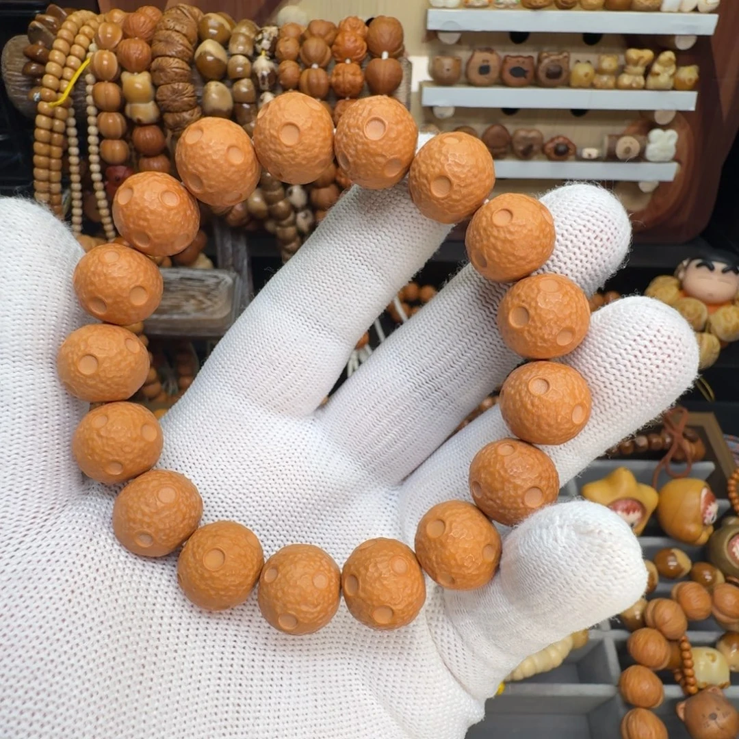 猴头核桃吊坠星球