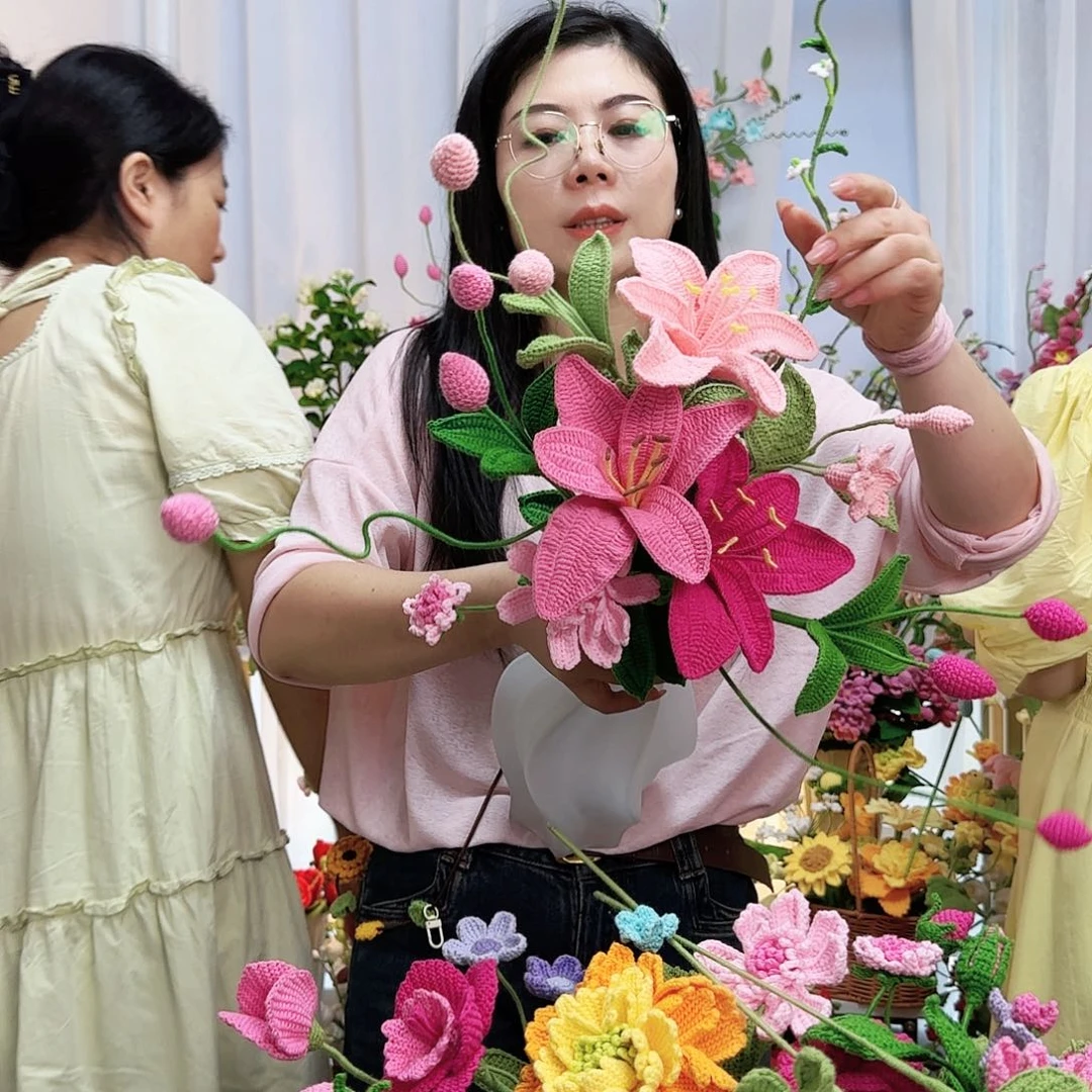 莱赛尔纤维棉手工钩织花束