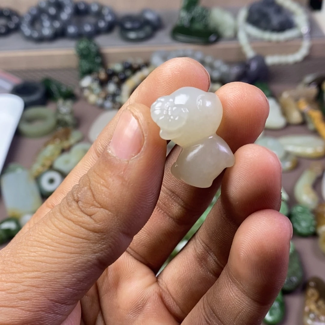 和田玉颈饰未镶嵌