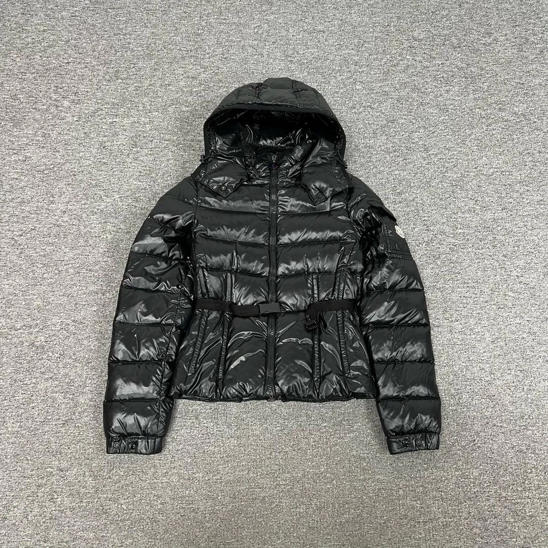 99新 MaxMara 蒙口 亮面 羽绒服 0码