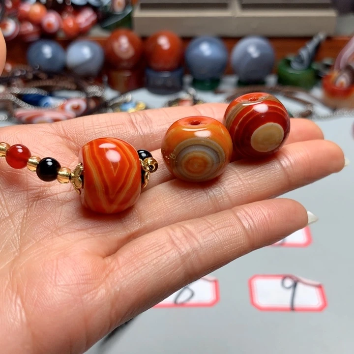 未镶嵌颈饰玛瑙/玉髓木*酱