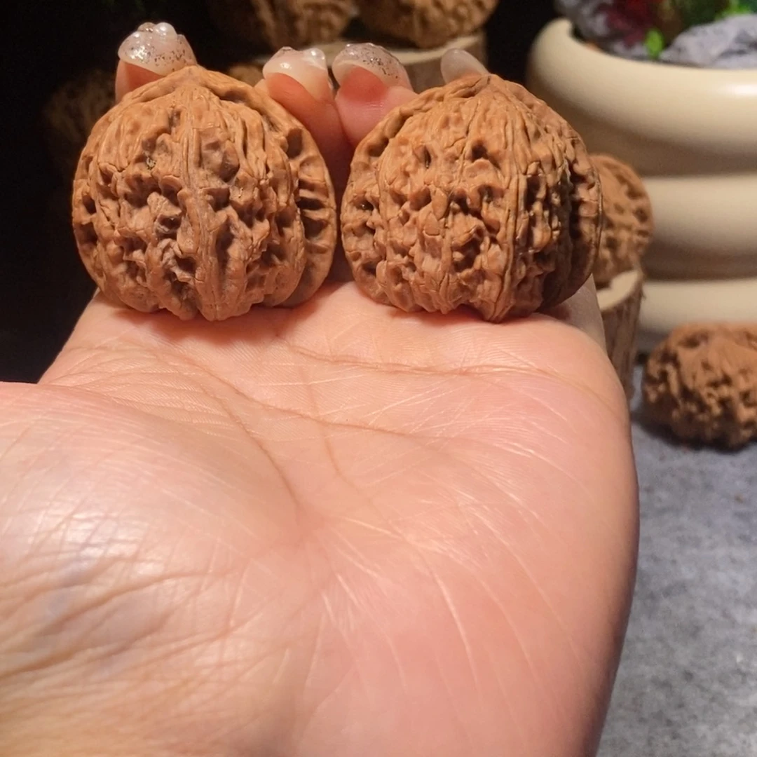 核桃把件全品37三角白