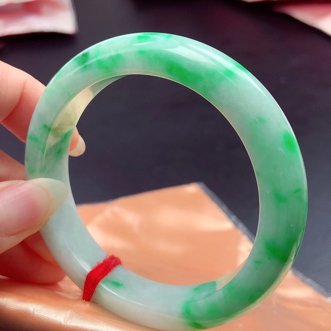 翡翠未镶嵌手镯57圈口