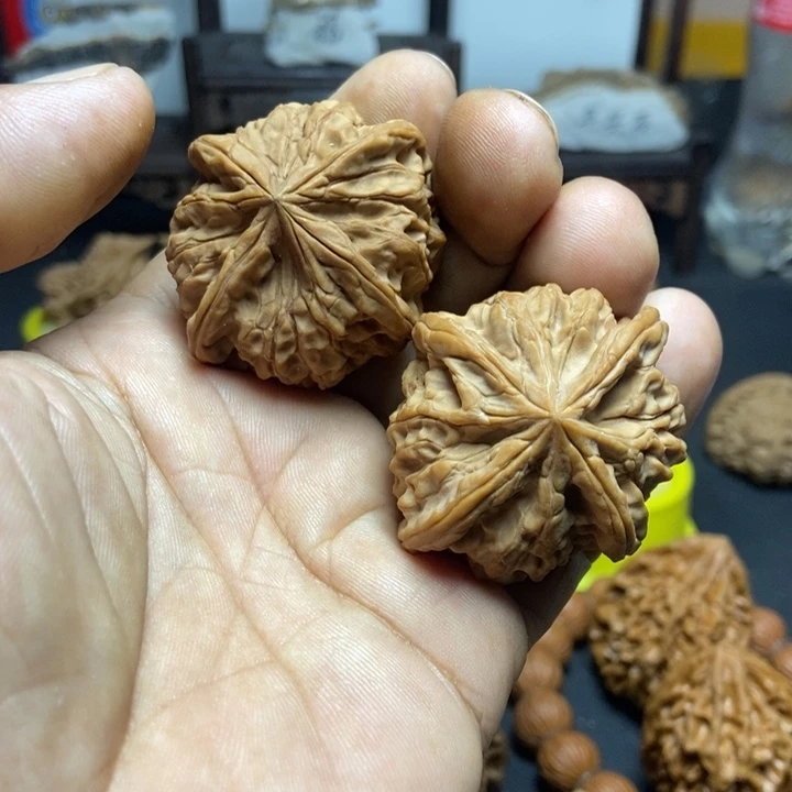 把件文玩核桃覆**球四棱