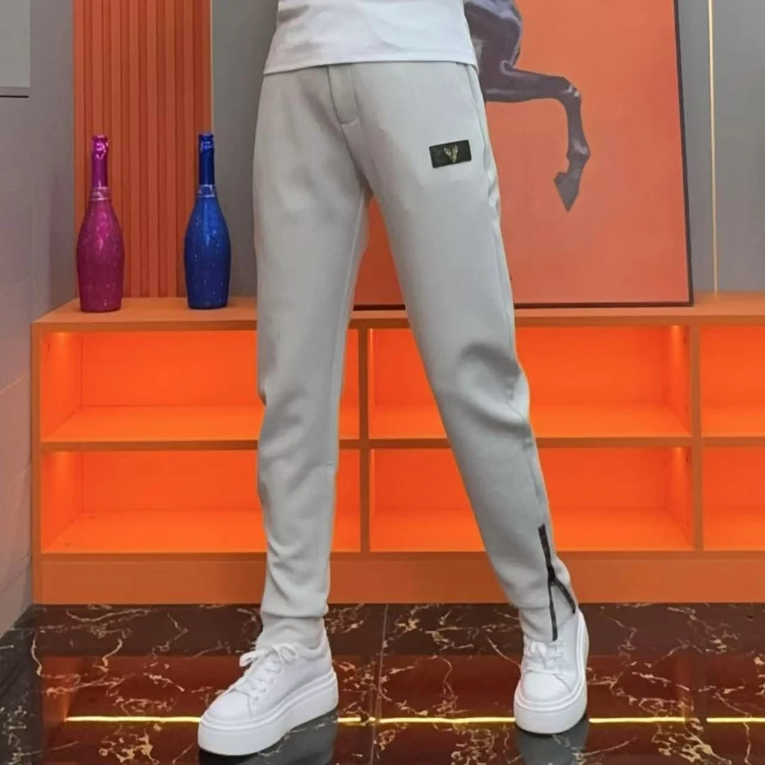 2025年 秋季男士时尚百搭裤脚拉链款修身小脚休闲裤