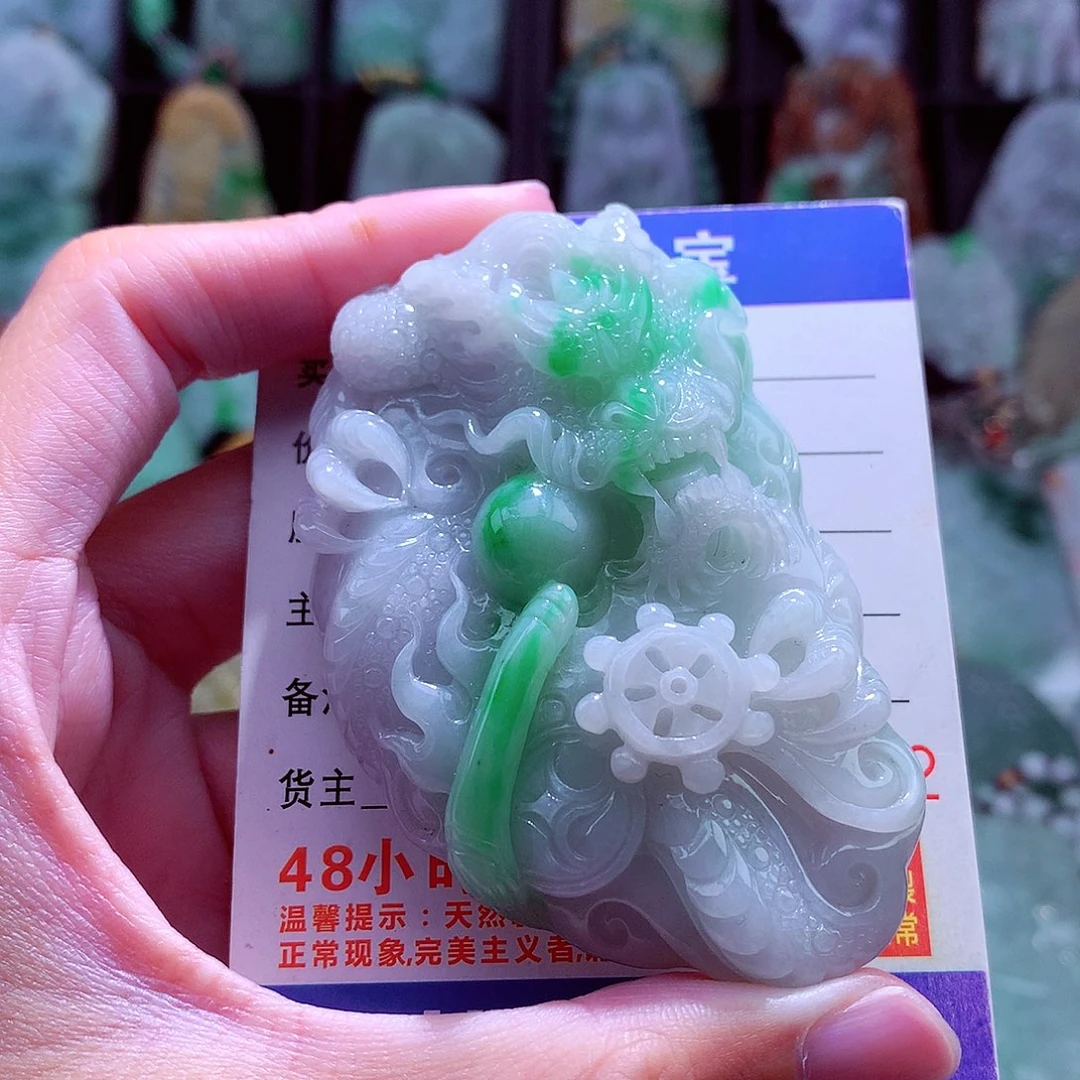 颈饰未镶嵌翡翠天然