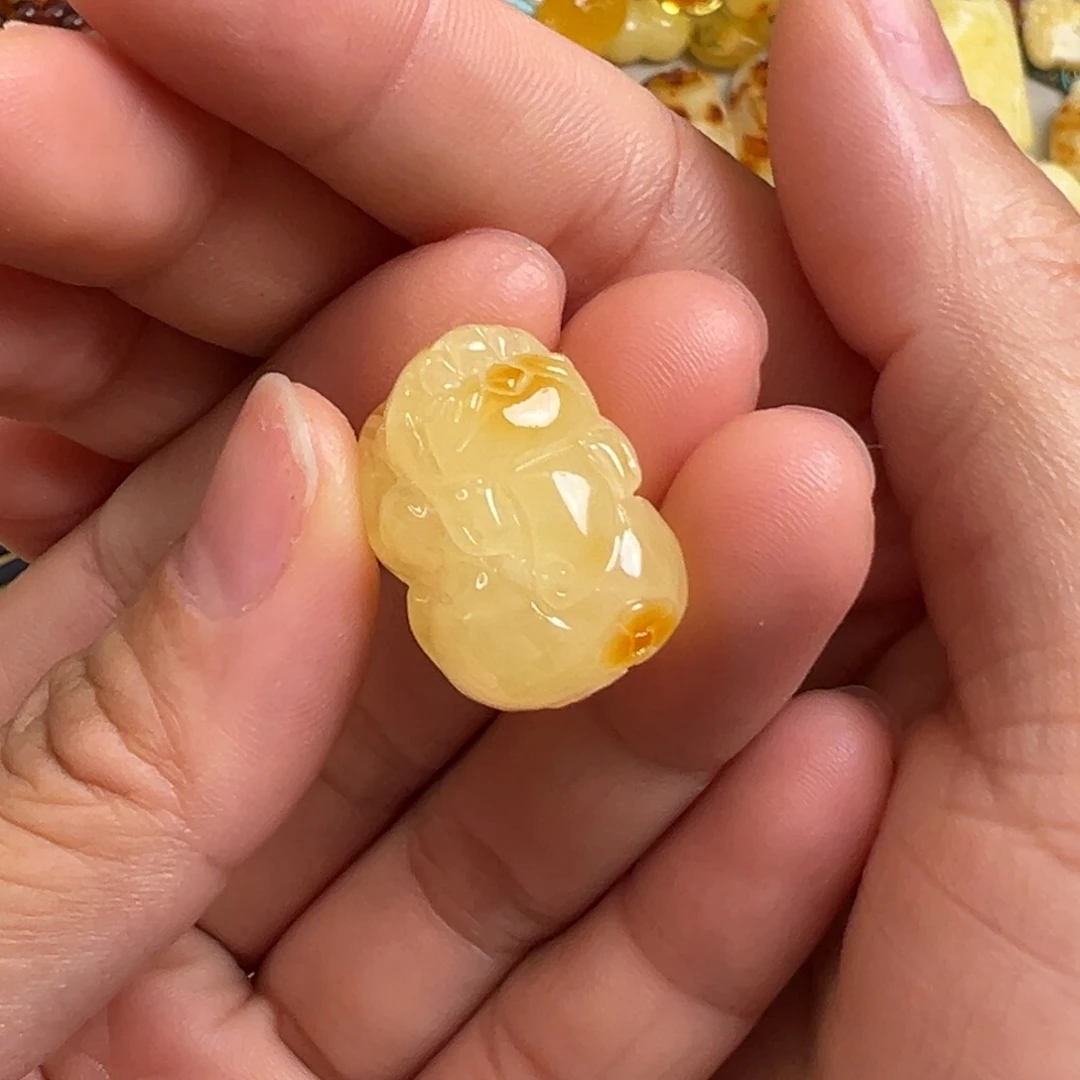 蜜蜡未镶嵌裸石蜜蜡