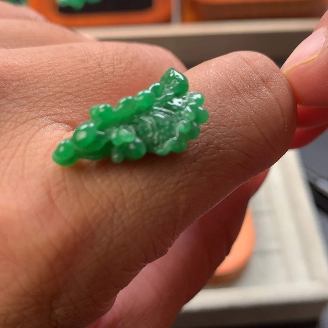 翡翠未镶嵌耳饰翡翠