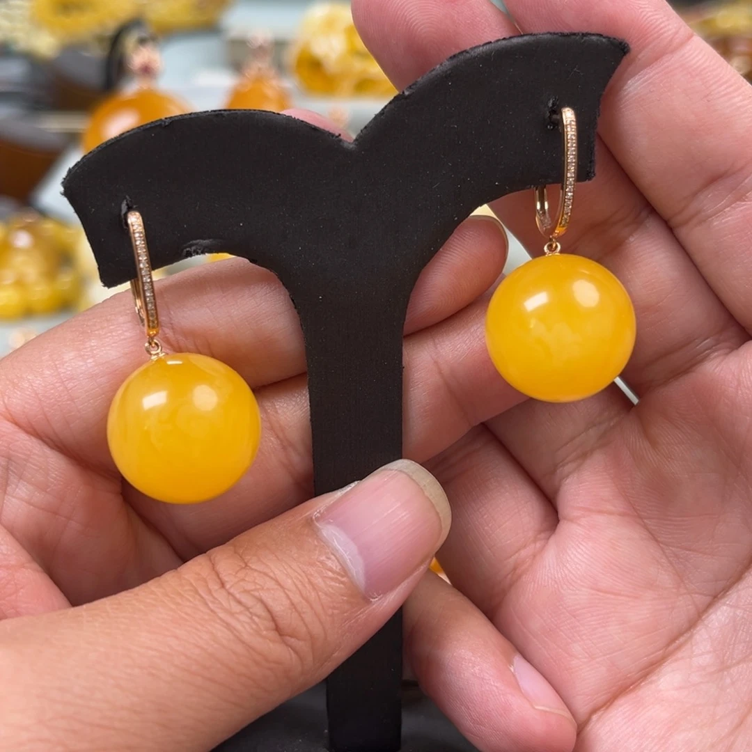 蜜蜡18K金镶嵌珠宝奇石