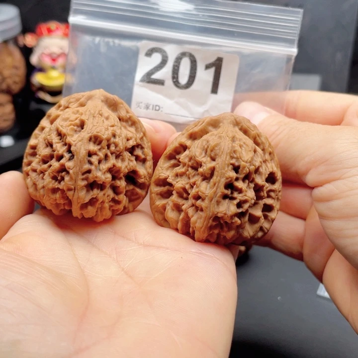 把件文玩核桃南疆三角43 43 41