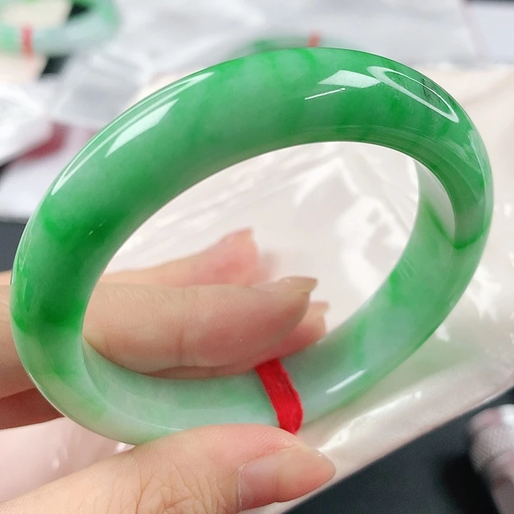 未镶嵌手镯翡翠，776