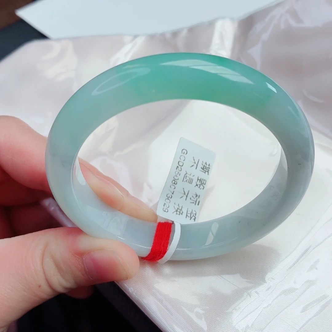 翡翠未镶嵌手镯天然翡翠A货