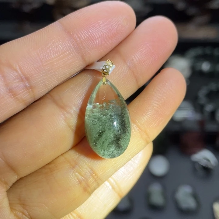 颈饰水晶18K金镶嵌绿幽灵水滴定制