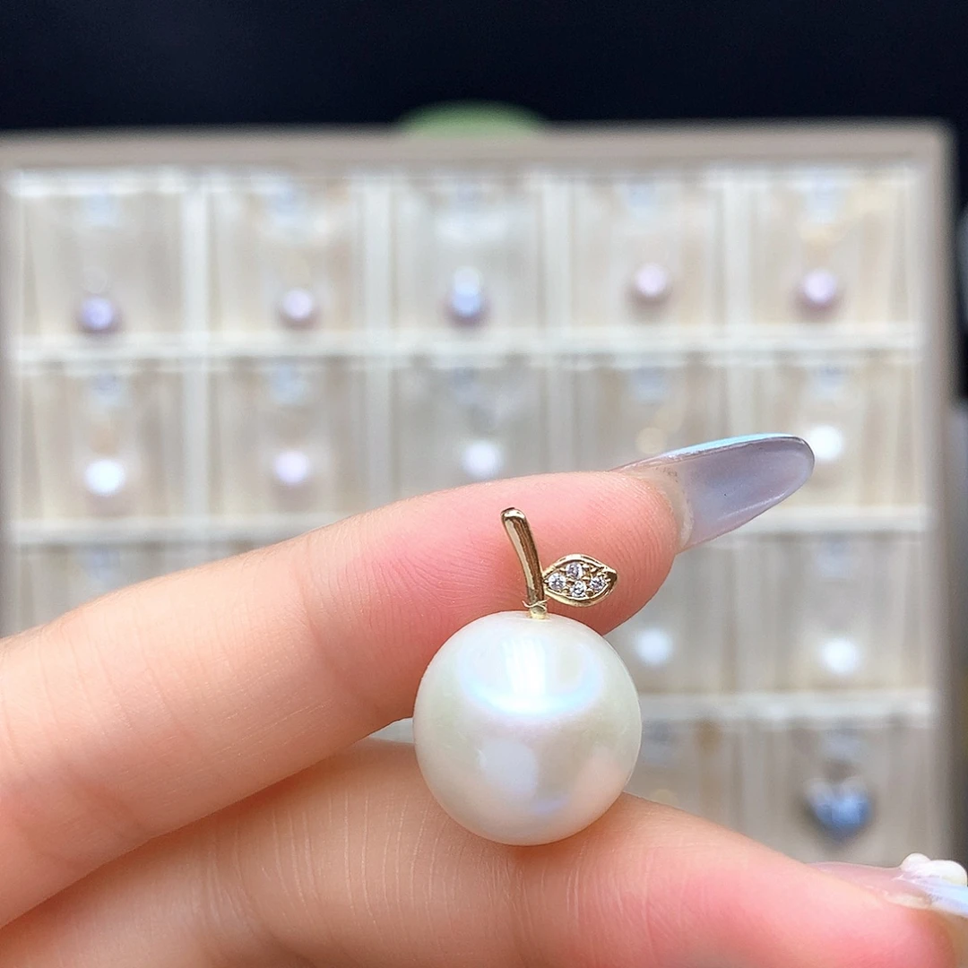 淡水珍珠合金颈饰