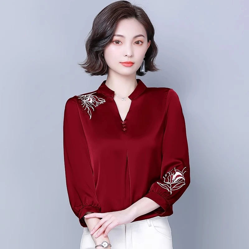 缎面衬衫女士2025新款妈妈小衫时尚洋气喜婆婆红色婚宴上衣刺绣